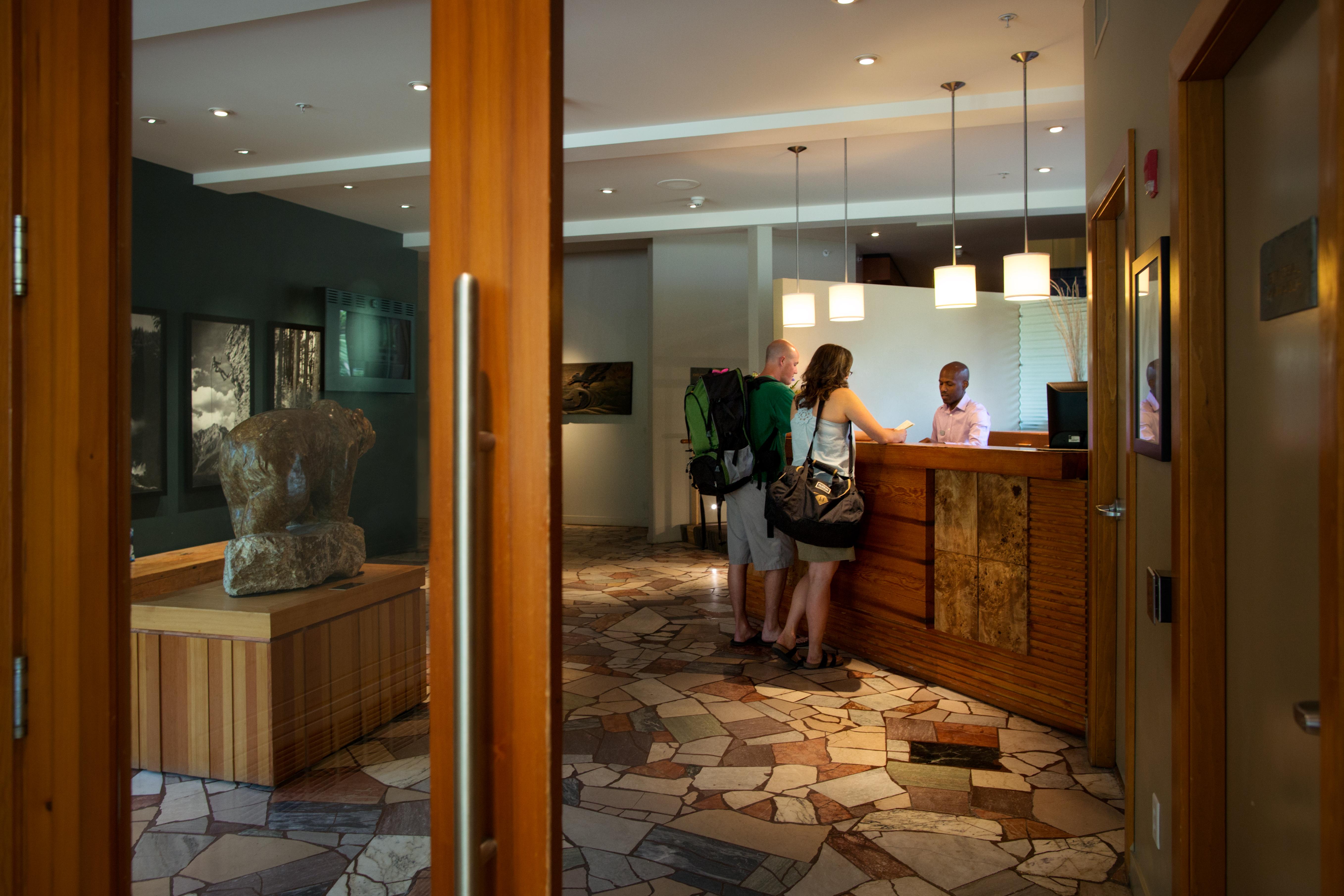 The Juniper Hotel & Bistro Банфф Екстер'єр фото