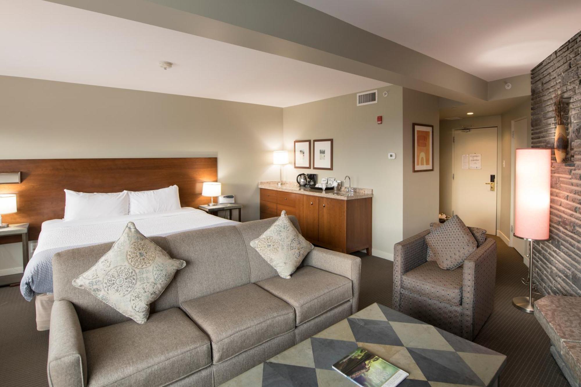 The Juniper Hotel & Bistro Банфф Екстер'єр фото